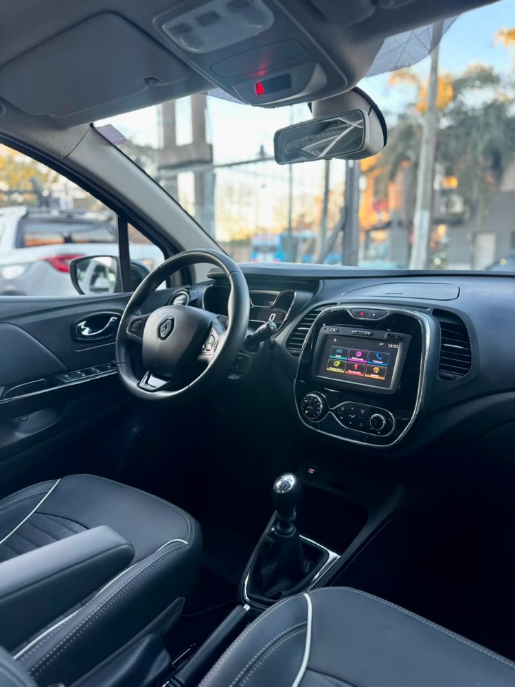Renault Captur Intens — foto 14